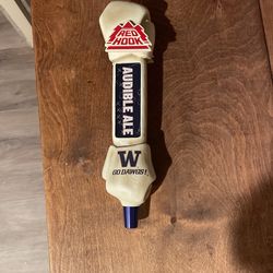 Vintage UW Go Dawgs Bond Red Hook Beer Handle