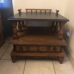 End Table w Lamp