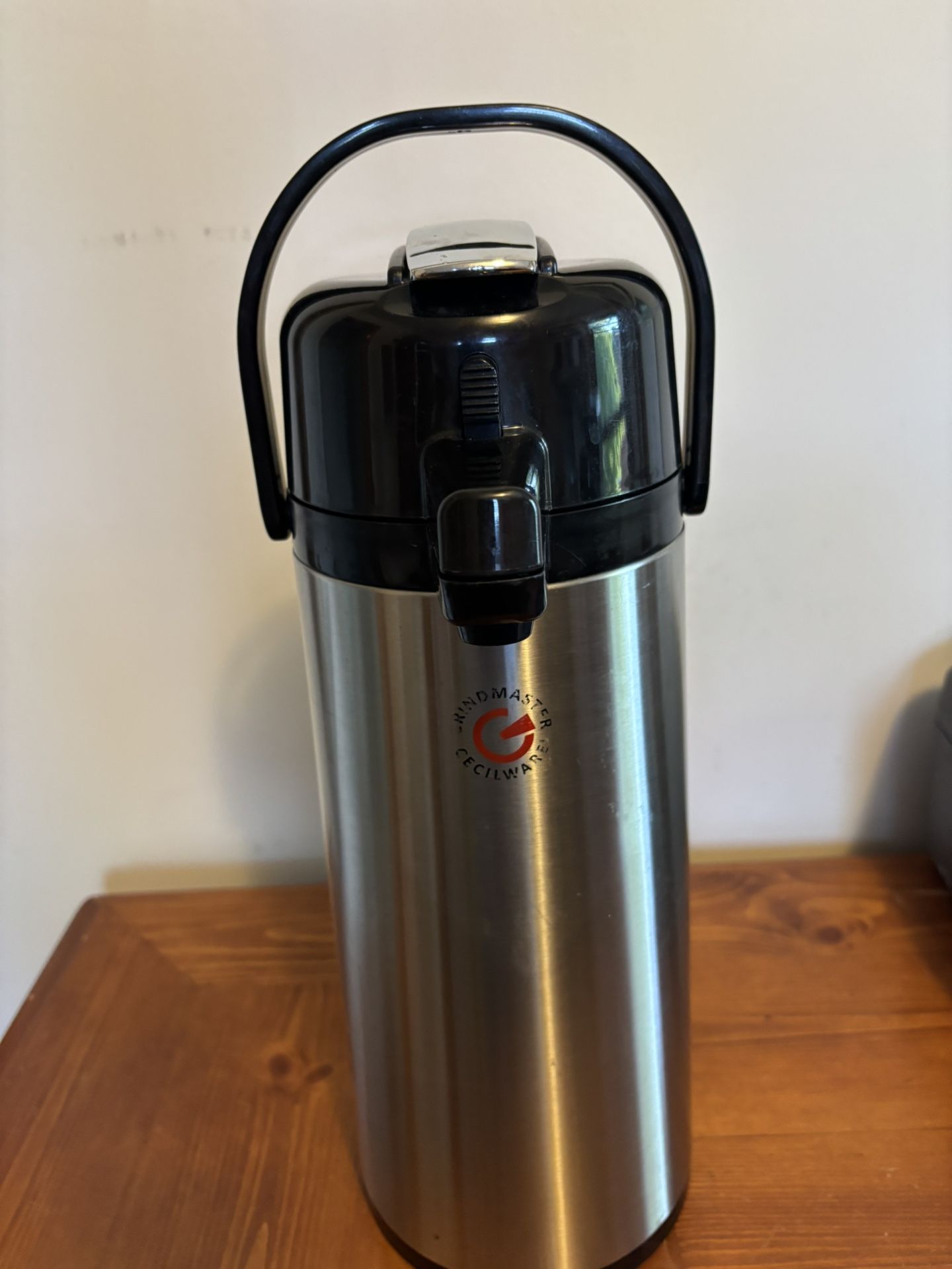 Airpot Grindmaster 2.2L 