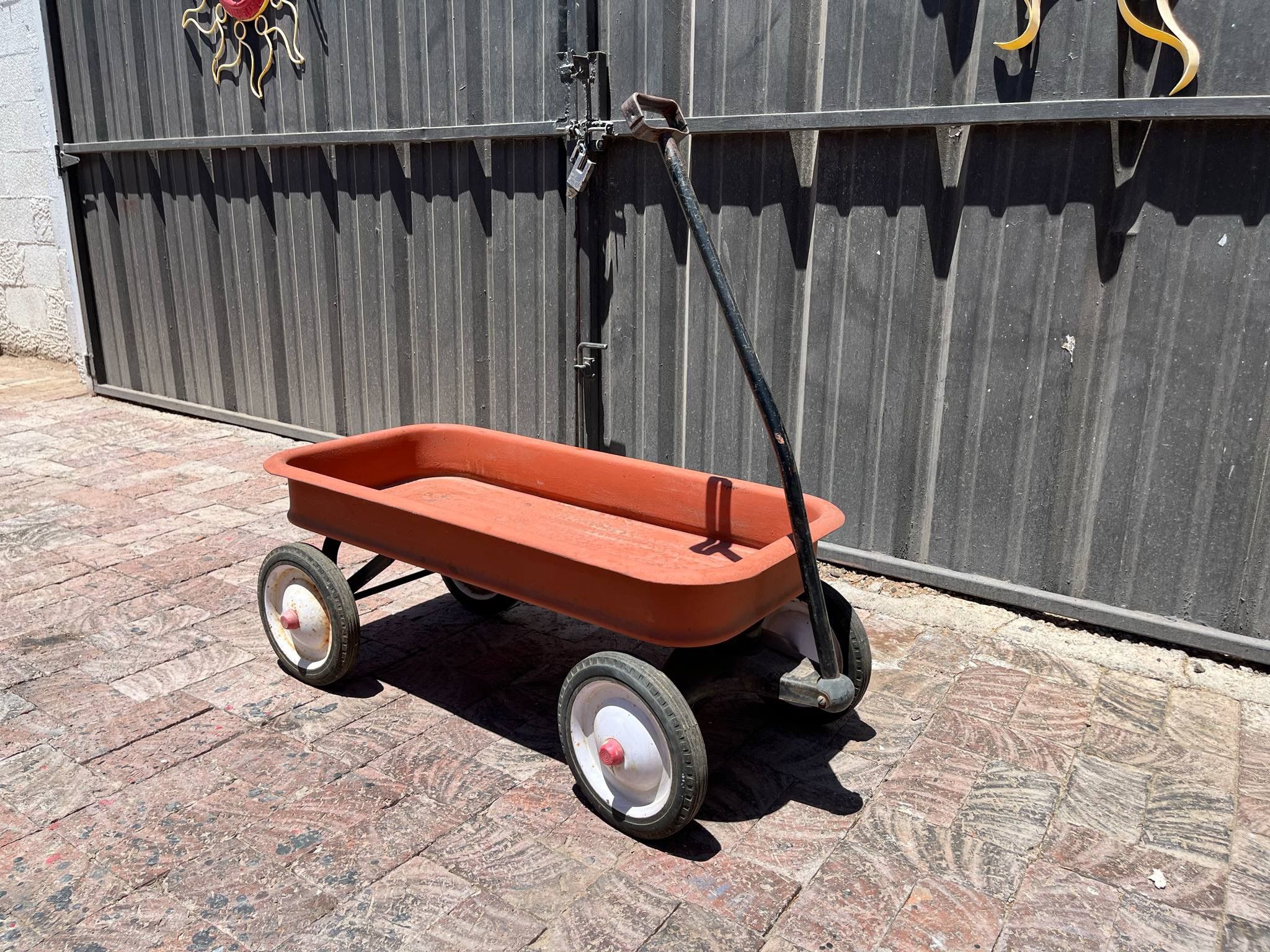 Metal Wagon w/ Rubber Tires