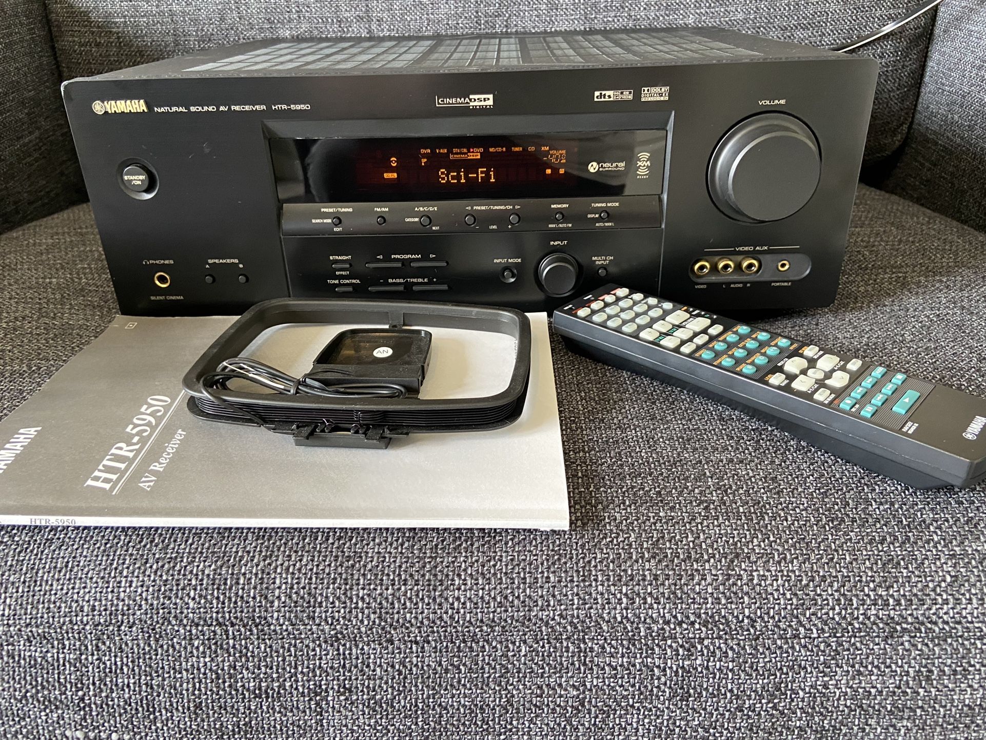LIKE NEW, RARELY USED Yamaha HTR-5950 Receiver, 6.1 Channel Surround, Remote