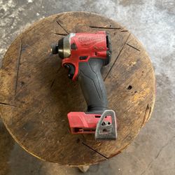 Milwaukee Impact Drill M18