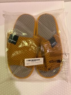 Men's Women's Mesh House Slippers Open Toe Breathable Indoor, Size Medium, Yelow