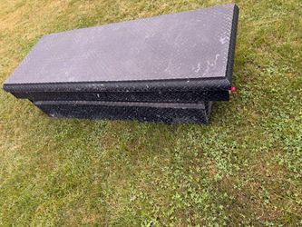 Truck box