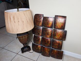 Wall Decor And  Lamp 