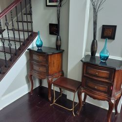 Set Of Two End Table 