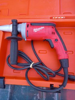 Milwaukee Heavy Duty Corded Drill pam attachment