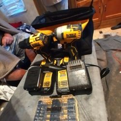 DeWalt Drill Set