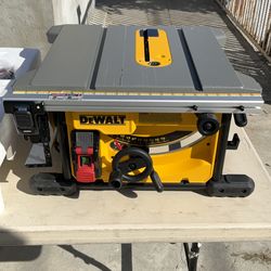 DEWALT 15 Amp Corded 8-1/4 in. Compact Portable Jobsite Tablesaw (Stand Not Included)