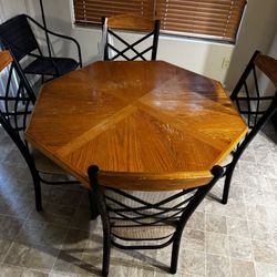 Table And Chairs 