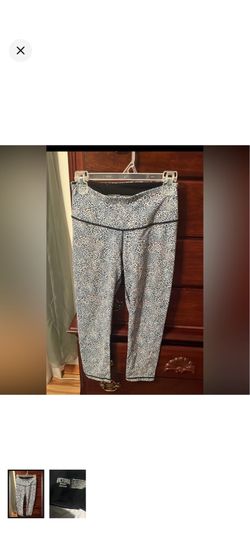 VS Sport capri leggings