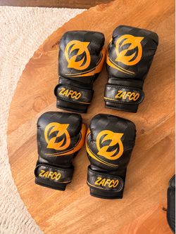 Youth Muay Thai / Boxing Gloves 6oz