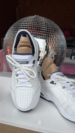 Tennis shoes Skechers
