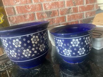 CERAMIC VASES & BEVERAGE DISPENSER