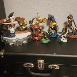 Skylander figures set
