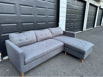 Grey Fabric Sectional Sofa w/ Reversible Chaise