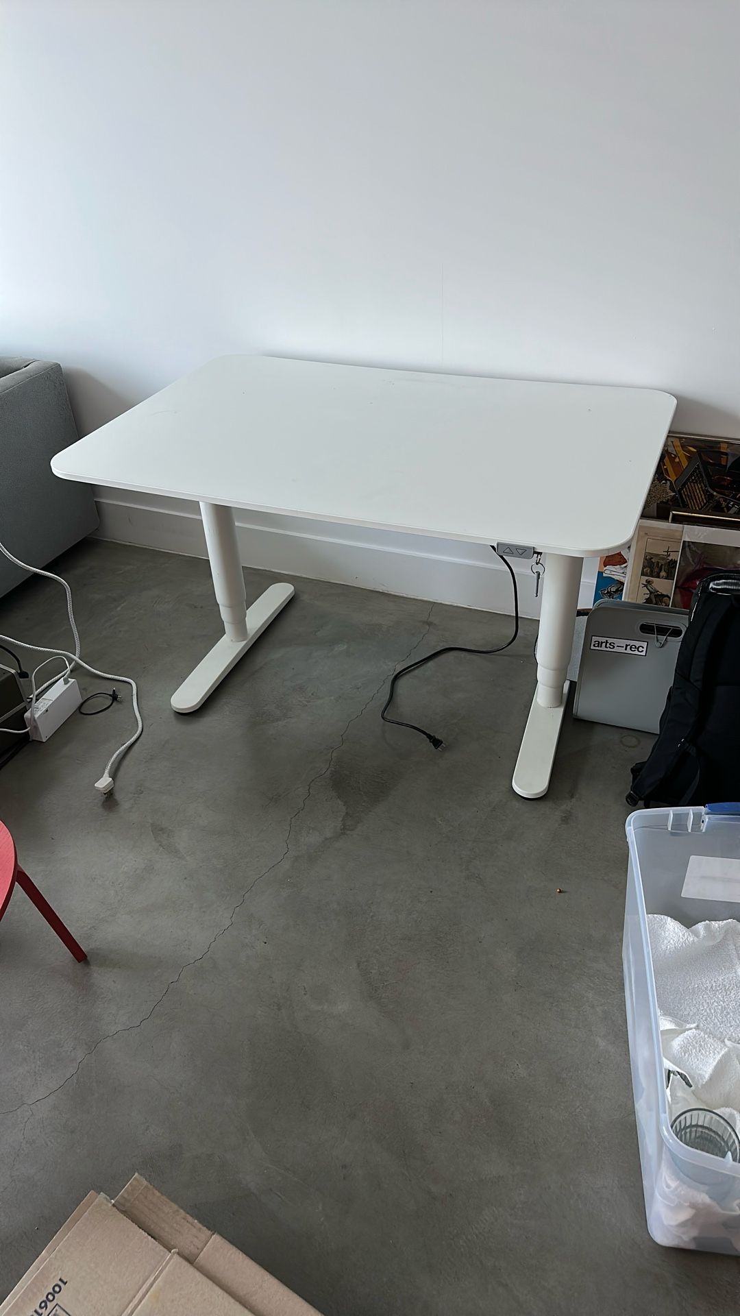 White Ikea stand desk
