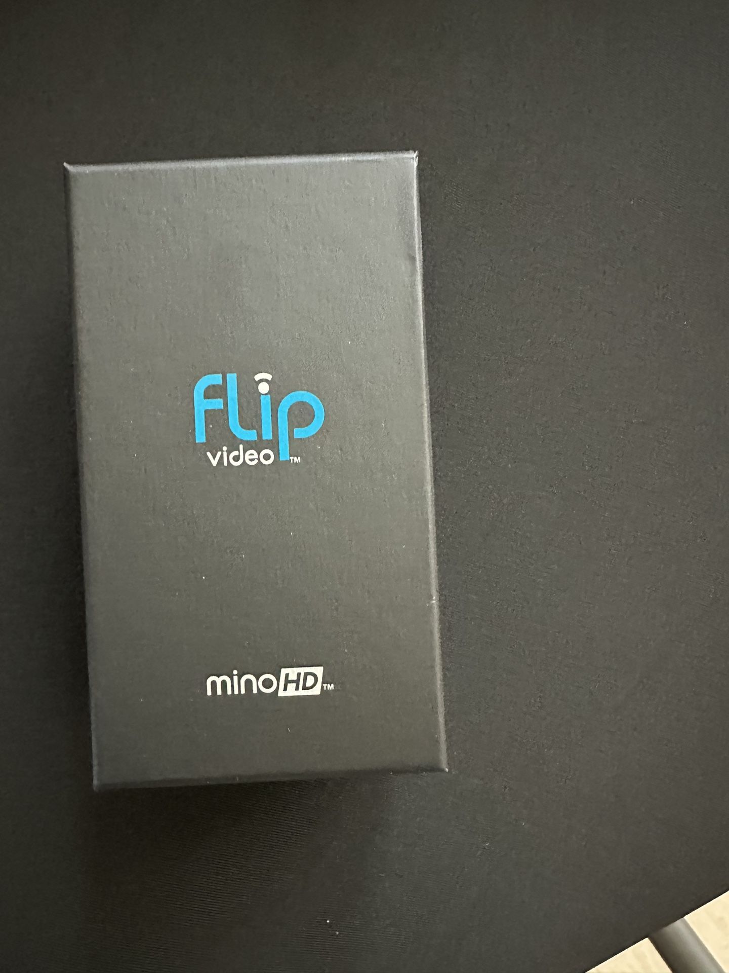 FLIP MINO HD CAMCORDER F460 4GB HD DIGITAL VIDEO CAMERA F460B 