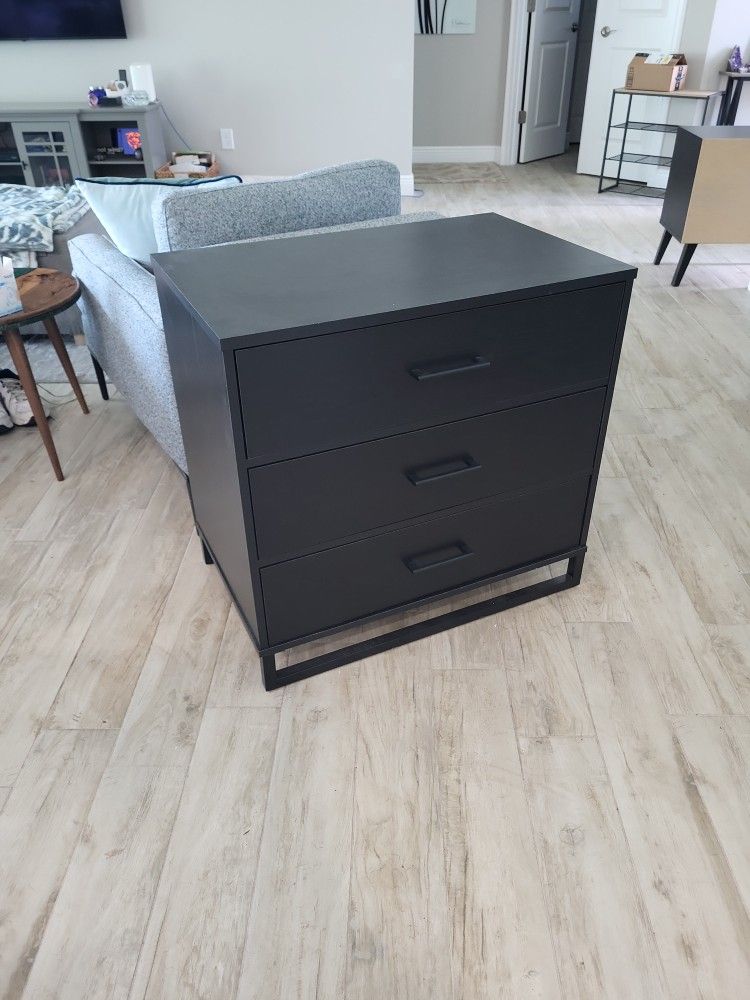 3-drawet Dresser