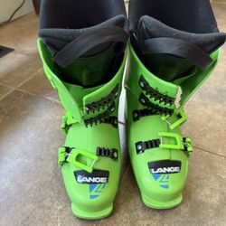 Lange Ski Boots