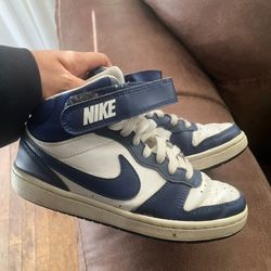 $25, Boys Shoes Size 3.5