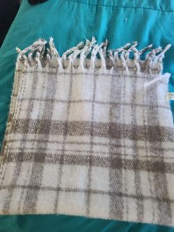 Lady's shaw or lap blanket