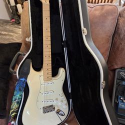 1996 Fender Straocaster USA Z6 serial Olympic White