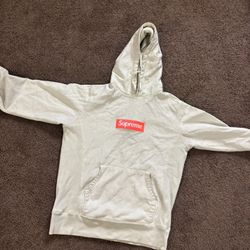 Supreme Hoodie