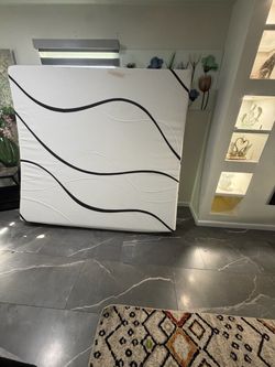 White Foam Mattress with Wave Pattern king size
