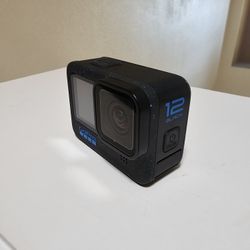 GoPro 12 Hero Black Creator Edition Bundle