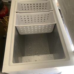 Magic Chef Deep Freezer