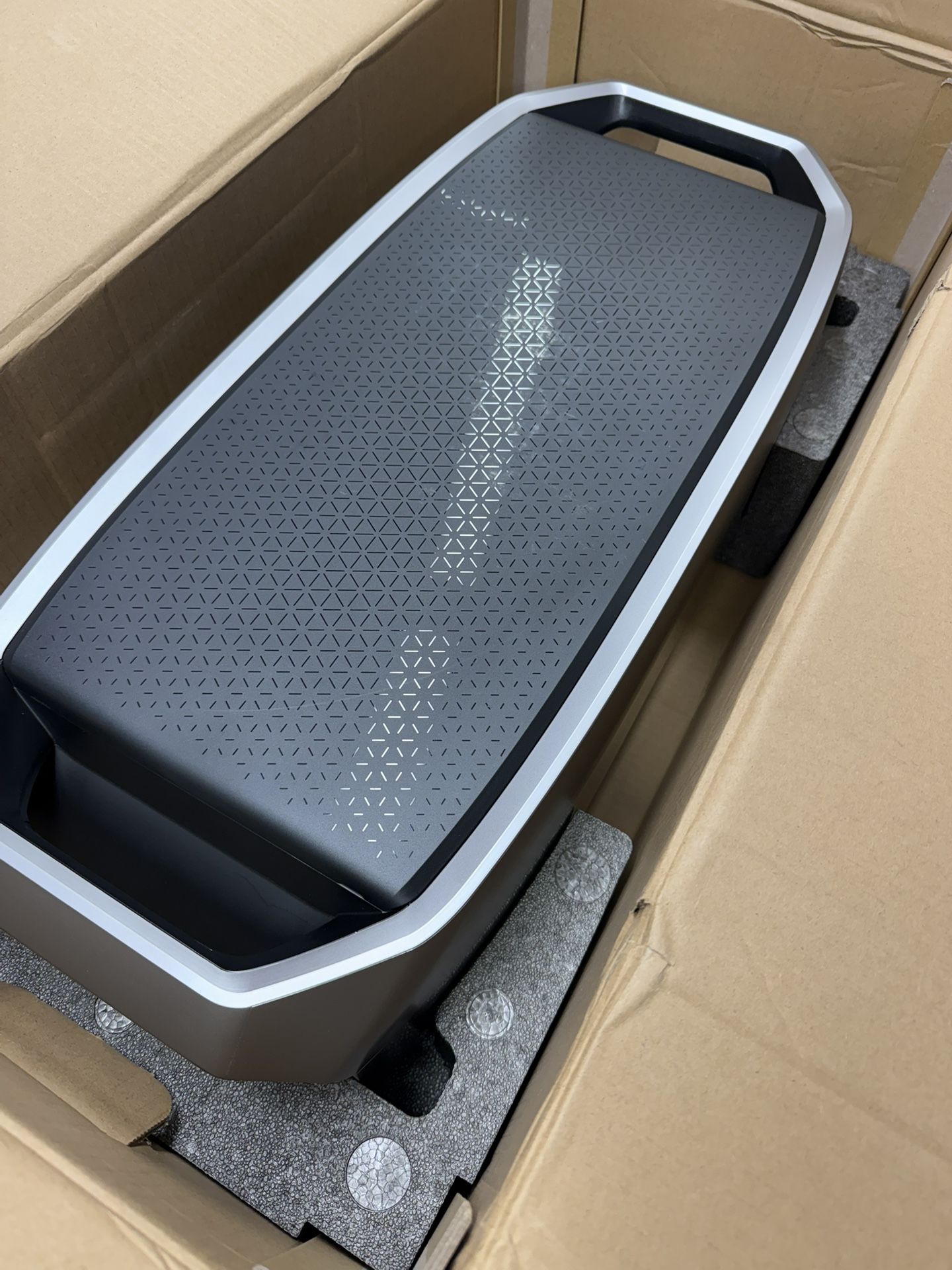 EF ECOFLOW Delta Pro 3 4096Wh Extra Battery, 11-Year Lifespan Extra Capacity, Lifepo4 Battery Backup for Home Use, Camping Accessories, Emergencies, P