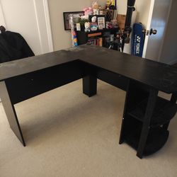 L SHAPED COMPUTER DESK 