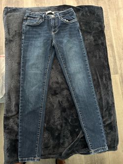 Levi’s super skinny girl pant 12
