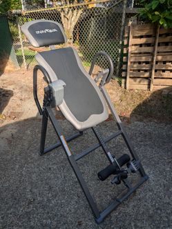 Innova inversion table