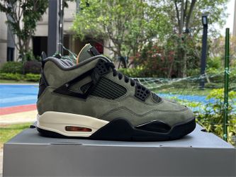 UNDEFEATED x Jordan Air Jordan 4