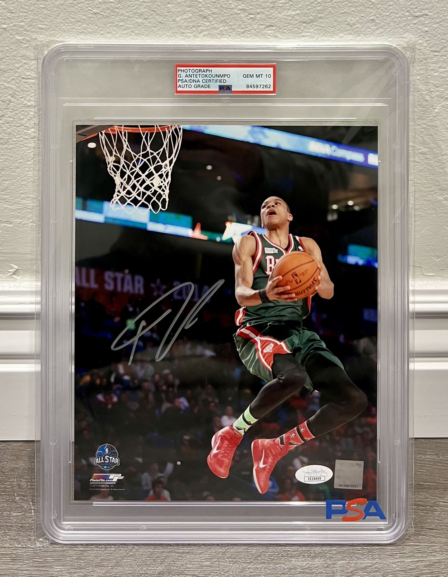 Giannis Antetokounmpo 8x10 Rookie RC Photo Signed Auto Autographed PSA Gem 10