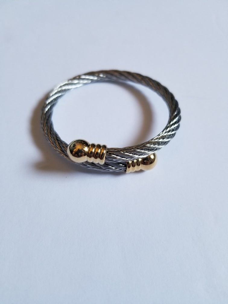 Silver Wire Design Bracelet Gold Ends