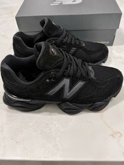 New Balance 9060 Triple Black Sneakers – Size 8 Men / 9.5 Women – Brand New