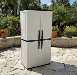 Delivery Available! Large Plastic Resin Double Door Patio Storage Shelf Chest Cabinet! Excellent condition.  34x18x71in