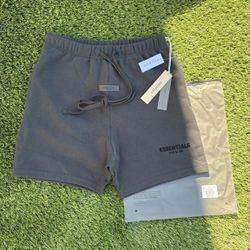 Essential (Fear Of God) Shorts