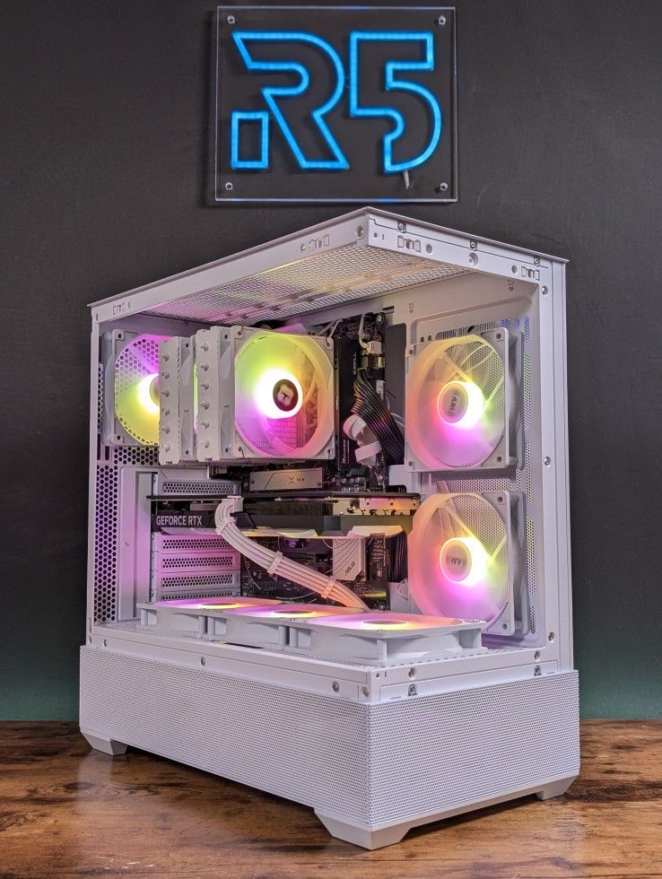RTX 4070 // Ryzen 5 9600x // 32GB DDR5 // 1TB Gen4 NVMe