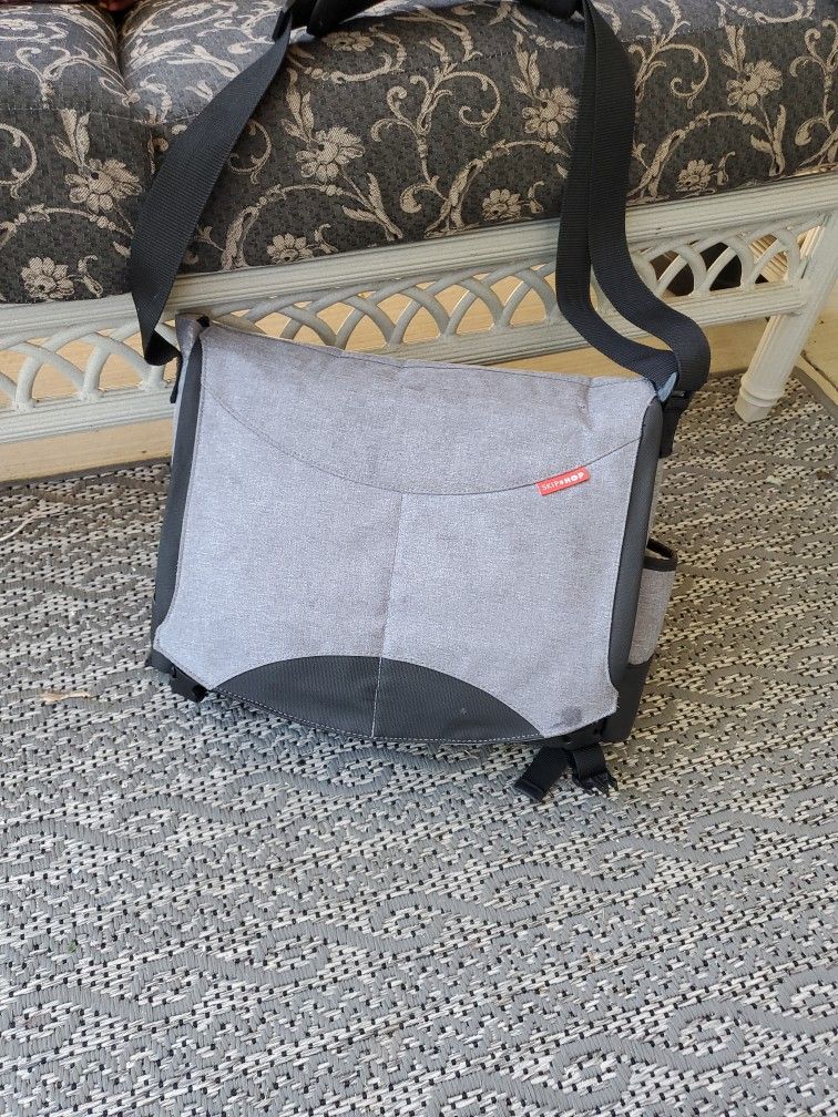 Skip Hop Diaper Messenger Bag