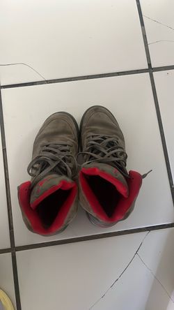 Selling Jordans. pick up $40-50 or throw offer