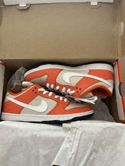 Nike SB Dunk Low Orange Box for Sale in Las Vegas, NV - OfferUp