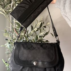 Coach Soho Pleated Flap Hobo + Matching Wallet Set – Black Signature