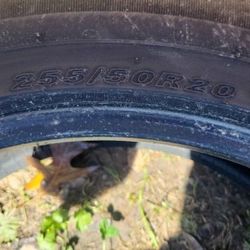 255/50R20 (1 TIRE)