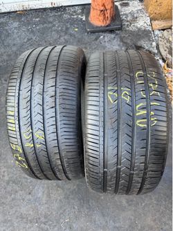 Set of 2 nice tires 275/40/18 ( We install & balance)