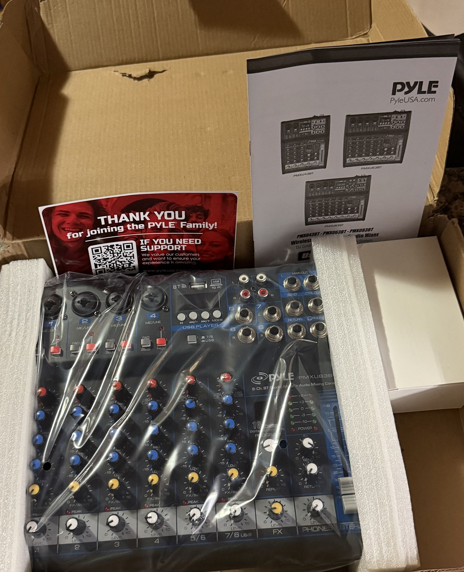 Pyle Professional Audio Mixer Sound Board Console Desk System Interface 8 Channel Digital USB Bluetooth MP3 Computer Input 48V Phantom Power Stereo DJ