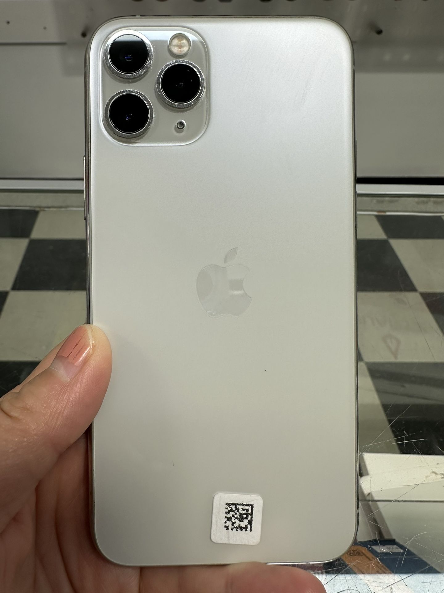 Apple iPhone 11 Pro 512GB Unlocked Selling By Store 